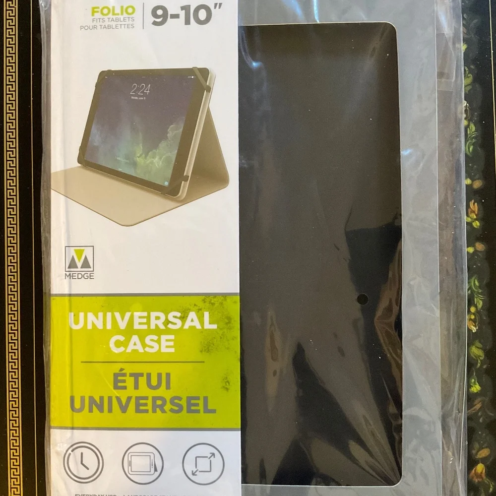 NEW SEALED M-Edge Universal Folio Case 9